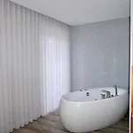 Δωμάτια σε οικογενειακή κατοικία Lux'otel *