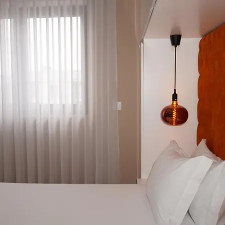 Lux'otel 홈스테이
