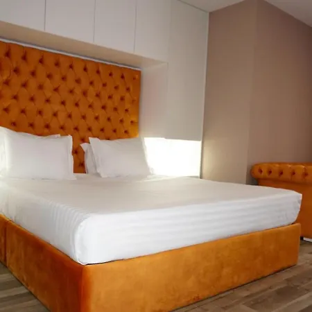 Lux'otel * Барселуш
