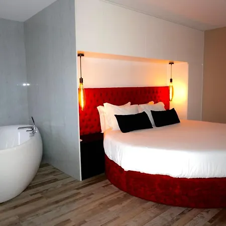 Lux'otel 홈스테이 *